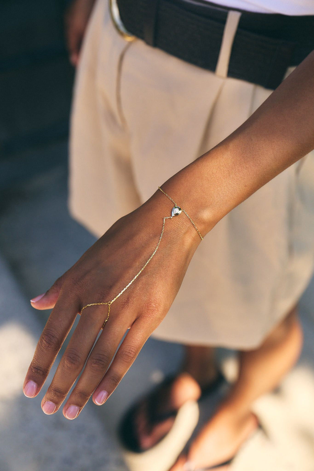 Art Deco Handbracelet