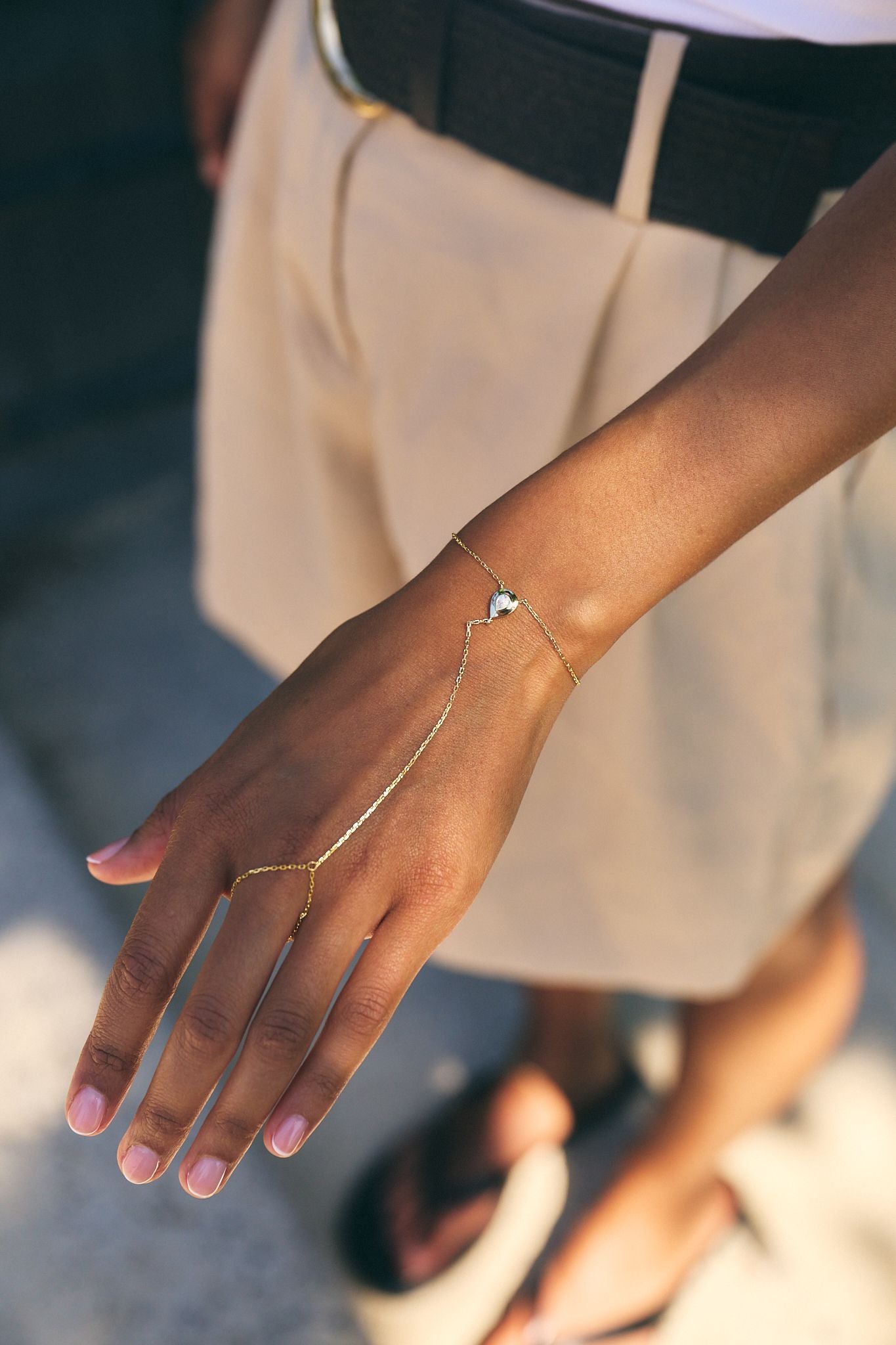 Art Deco Handbracelet