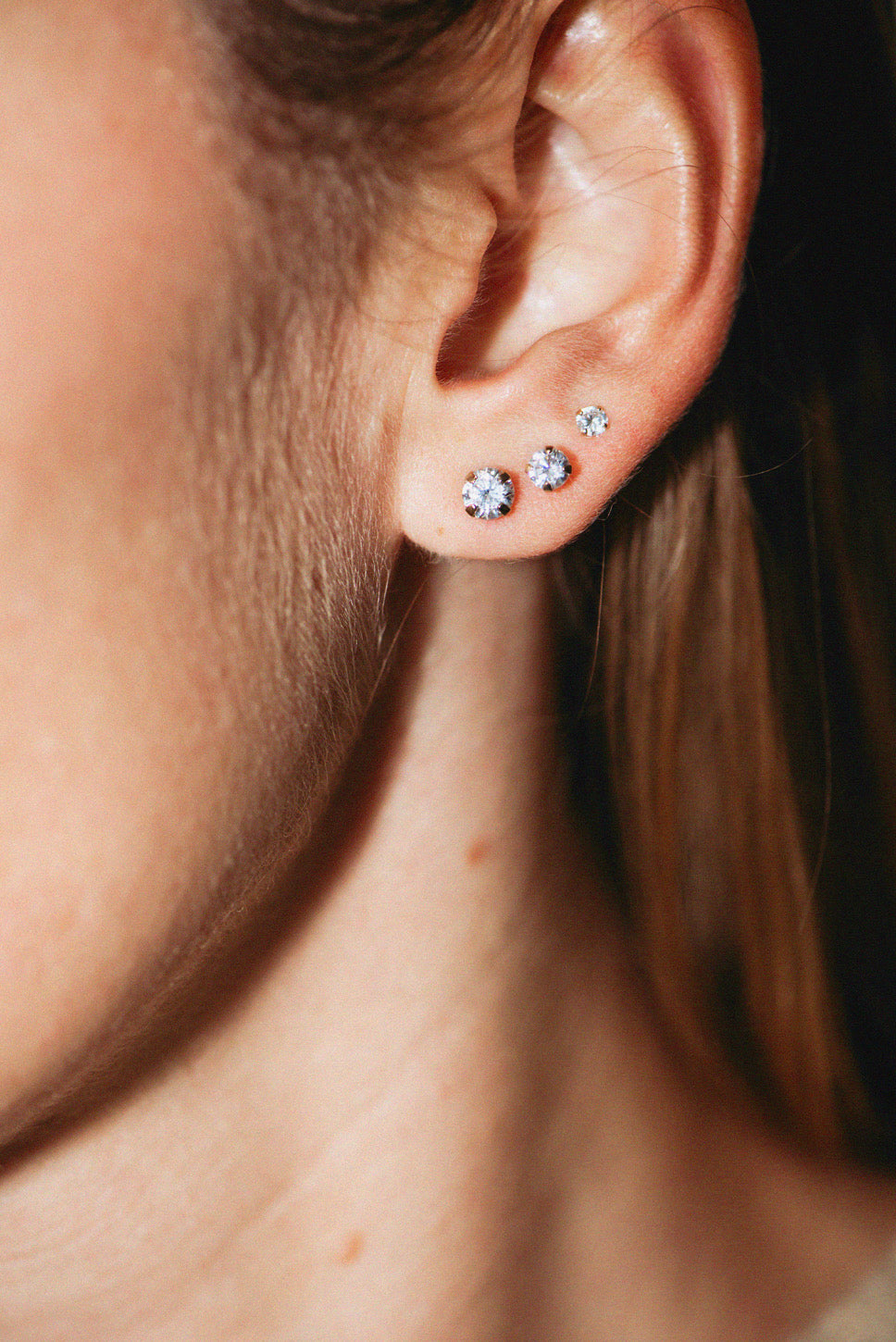 Diamond stud small