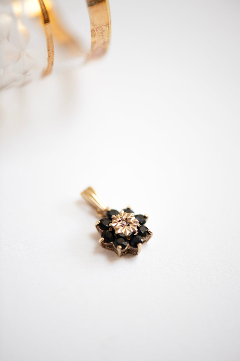 Vintage Saphire Flower