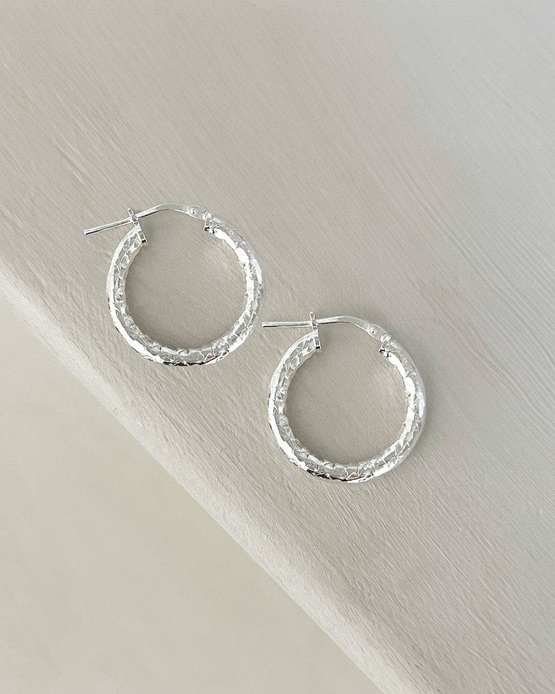 Glow Silver Small