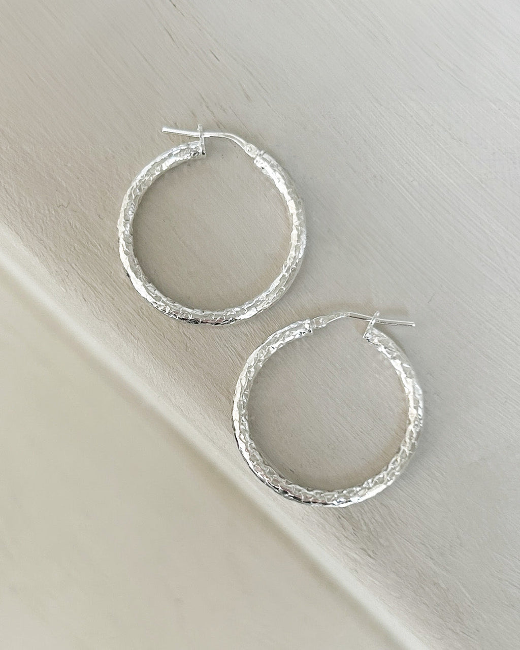 Glow Silver Large