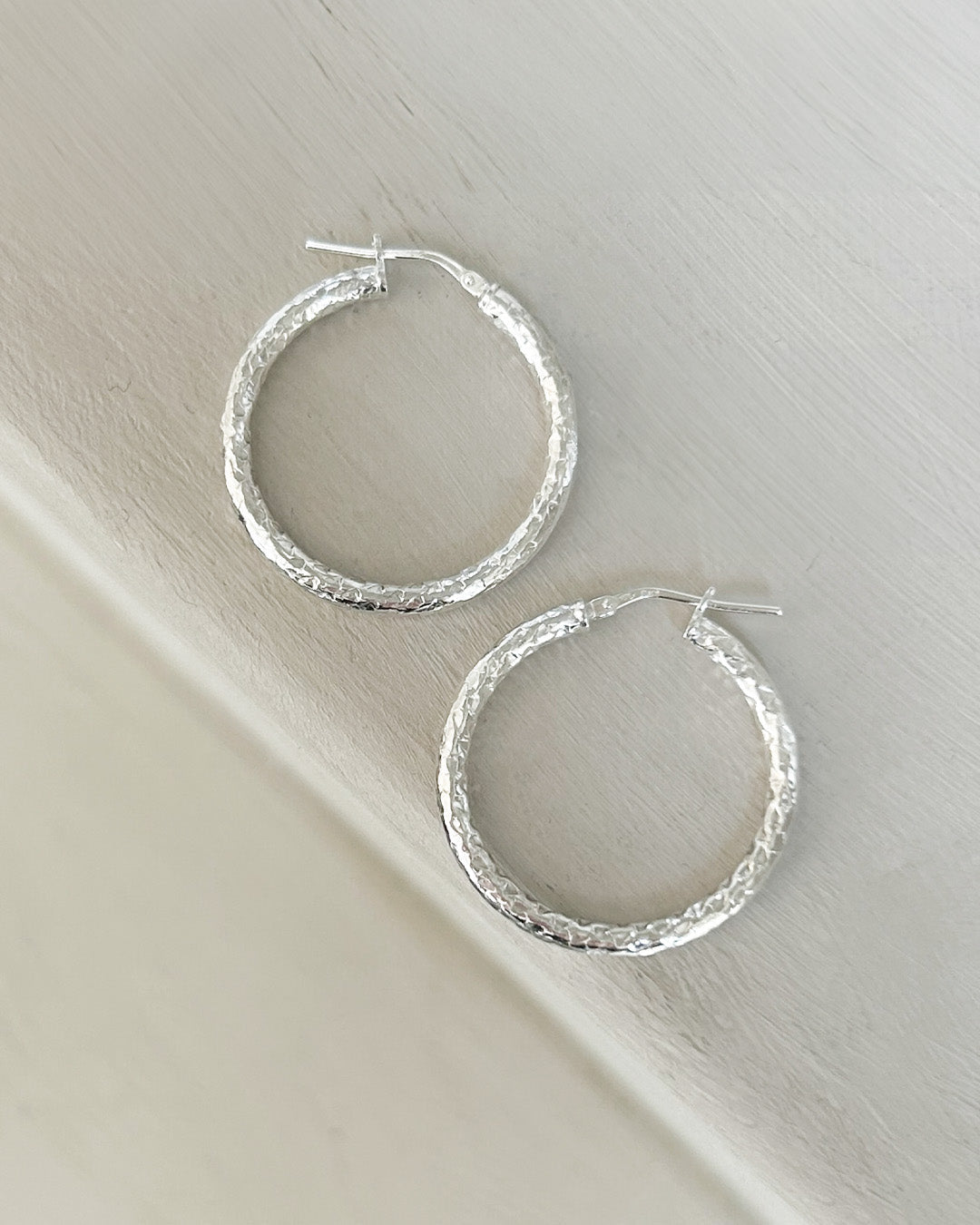 Glow Silver Large