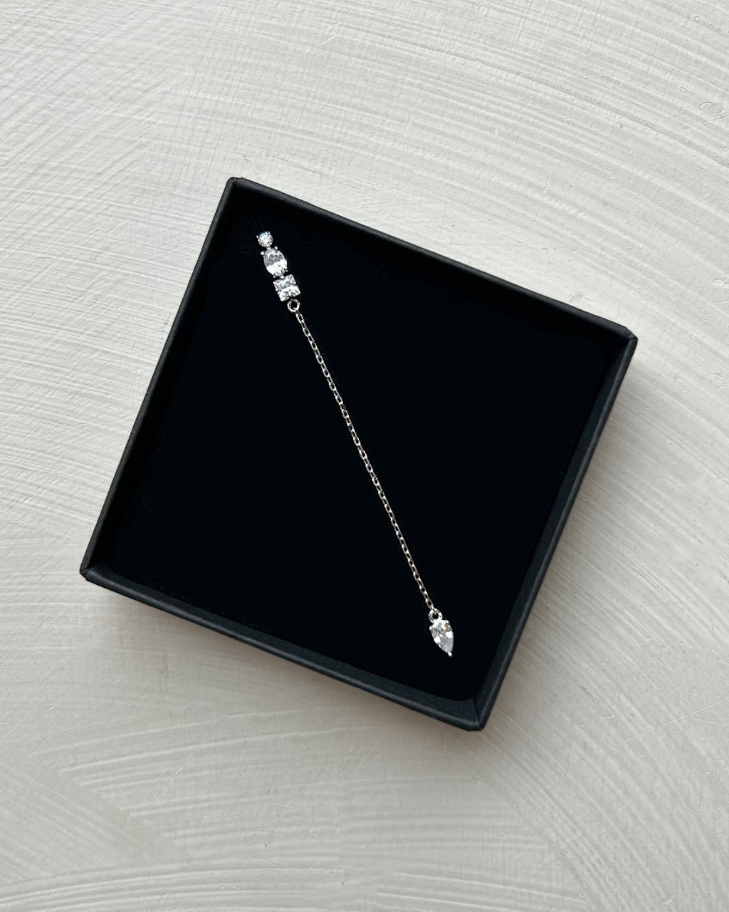 Glossy Elegance White Silver